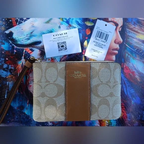 πNWTπ Coach F58035 Signature PVC Leather Corner Zip Wristlet - Picture 1 of 4